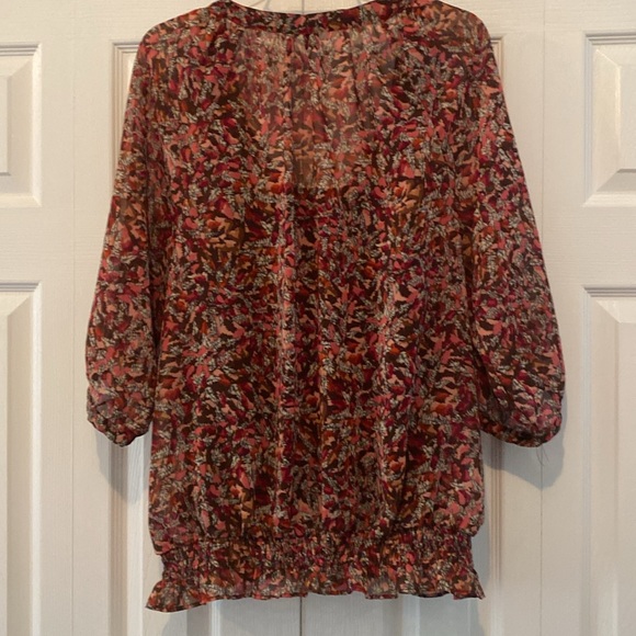 Gloria Vanderbuilt Semi Sheer Top w/ separate Tank. Like New - Picture 8 of 8